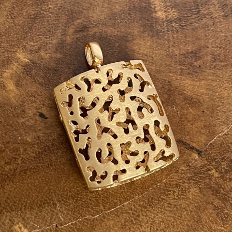 Pingente Relicário Vazado