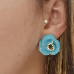 Brinco Flor Esmaltada Azul Turquesa - comprar online