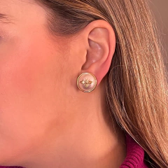 Brinco Pérola Abelha - Banho Ouro - comprar online