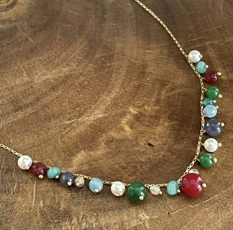 Colar de Pedras Naturais - Banho Ouro - comprar online