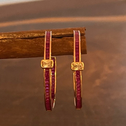 Brinco Argola Zircônia Pink - Banho Ouro