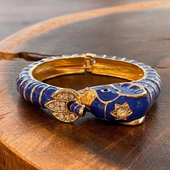 Bracelete Elefante Esmaltado - Banho Ouro - comprar online