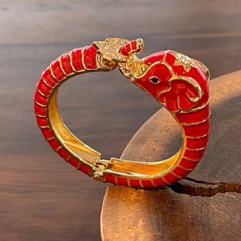 Bracelete Elefante Esmaltado - Banho Ouro