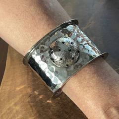 Bracelete Cogumelo - Ródio na internet