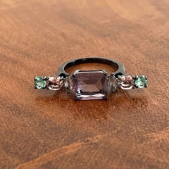 Anel Cristal Tons Lilás - Ródio Negro - comprar online