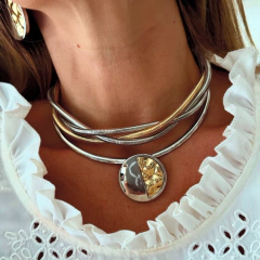 Colar Choker Aros Trançados na internet