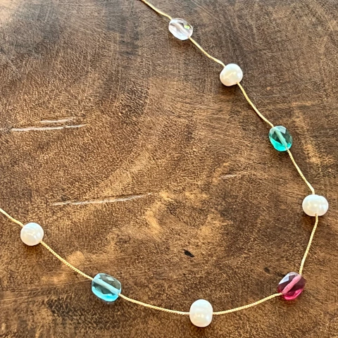 Colar Pérola e Cristais Coloridos