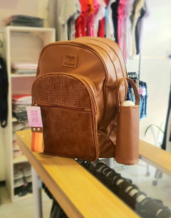 Mochila de Cuero PU y Croco con Cambiador y Porta Mamadera - comprar online