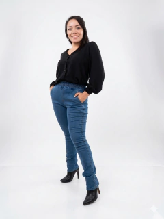 Jeans Recto Con Elástico