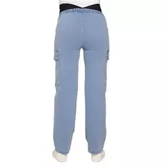 Jeans Cargo Celeste en internet