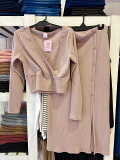 Conjunto Top y Pollera Embarazo y post en internet