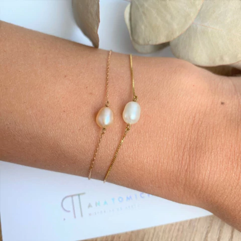 Pulseira Pérola Barroca Branca Pequena - Ouro 18K