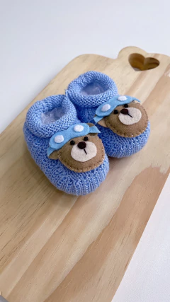Sapatinho tricot bichinho na internet