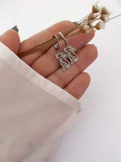 Argolinhas em aço inox gatinha detalhada - COD. A164-36 - comprar online