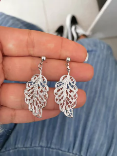 Brincos em aço inox folhas vazadas - COD. HA39B - Hellô Acessórios