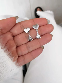 Brincos em aço inox coração Nossa Senhora - COD. A417 - comprar online