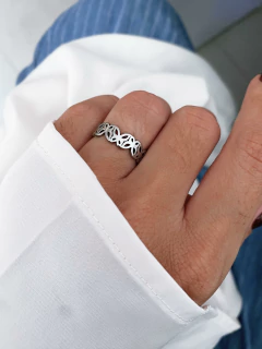 Anel em aço inox borboletas lado a lado - COD. A403k - comprar online