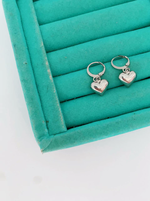 Argolinhas em aço inox corações 3D 10mm - COD. A164-28 - comprar online