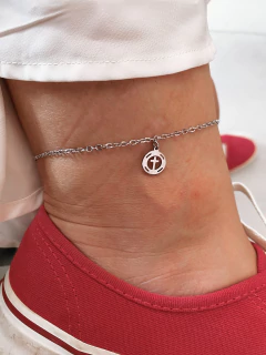 Tornozeleira em aço inox Cruz círculo - COD. HA67T - Hellô Acessórios