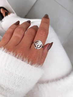 Anel em aço inox rosa com caule círculo - COD. A427C - comprar online