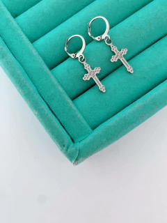 Argolinhas em aço inox Cruz detalhada - COD. A164-34 na internet