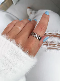 Anel em aço inox flores lado a lado - COD. A156z