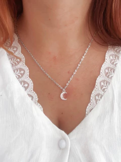 Colar em biju lua lisa - COD. H108aC na internet