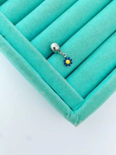 Berloque em aço inox margarida esmaltada - 5 cores - COD. A203(mod. 52) - loja online