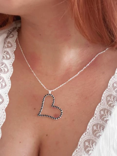 Colar folheado coração cravejado black - COD. F04 na internet