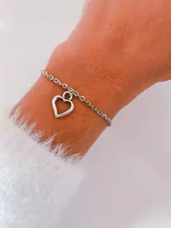 Pulseira em biju coração vazado - COD. H34P