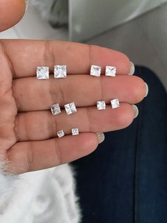 Brincos em aço inox em zircônia cúbica quadrada - 5 tamanhos - par - COD. A255 - comprar online