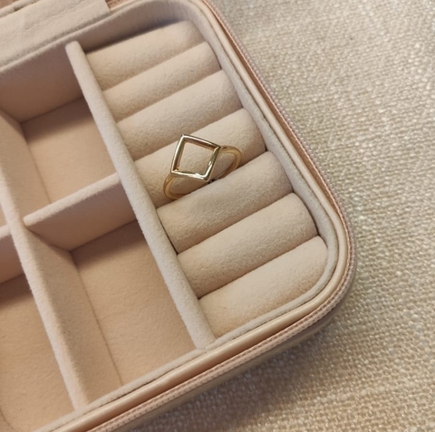 Anel Losango Vazado Folheado a Ouro 18k