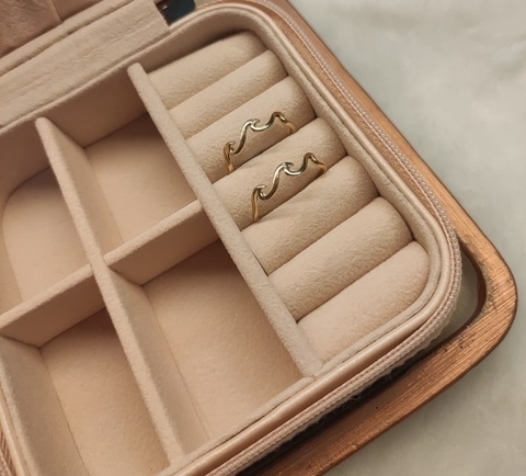 Anel 3 Ondas Folheado a Ouro 18 k