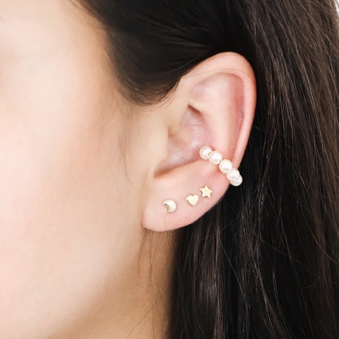 Brinco Mini Lua Folheado a Ouro 18k - comprar online
