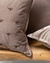 ALMOHADON QUEEN VISON 50X 50 - Wanama Home