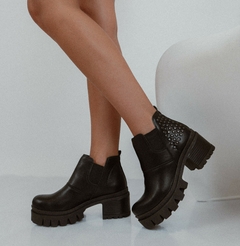 Botas Groove Tachas Negras - comprar online