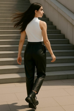 Pantalón Monrou en internet