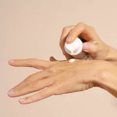 EXIMIA HYALU VOLUME COMPLEX 3D PIEL SECA 50 gr en internet