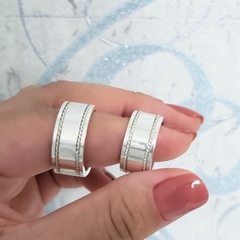 Alianças Compromisso Reta com fio Trançado Prata 10mm