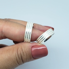 Alianças Compromisso com canal diamantado prata 6 mm