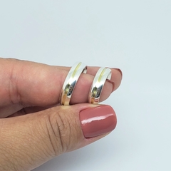 Aliança Compromisso meia cana prata 5mm com canal em banho de ouro