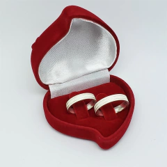 Aliança Compromisso Reta diamantada prata 4mm - Sublime Alianças