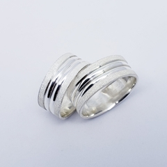 Aliança Compromisso com laterais diamantadas prata 8mm - Sublime Alianças