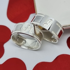Aliança Polida Personalizada - Letra - 7mm prata - comprar online