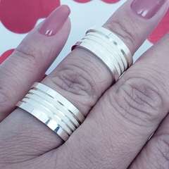 Aliança Sublime Compromisso reta diamantada prata 10mm - comprar online