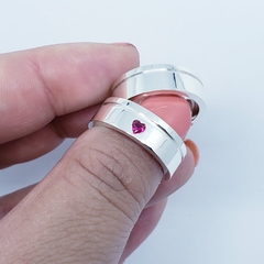 Aliança Compromisso Reta Pedra coração Vermelho Rubi prata 7mm - comprar online