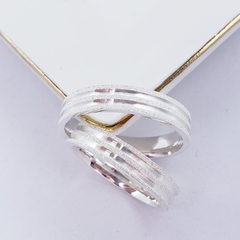 Aliança Compromisso Reta diamantada com dois canais prata 4mm - comprar online