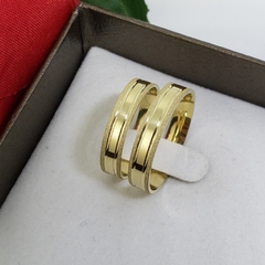 Par de alianças em ouro 18k com as laterais diamantadas com 4mm largura e 5 gramas