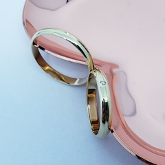 Par de aliança de noivado casamento polida com canal central 3mm ouro 18k - comprar online