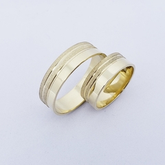 Par de aliança de noivado casamento Reta polida com 2 canais diamantados e polida 6mm ouro 18k